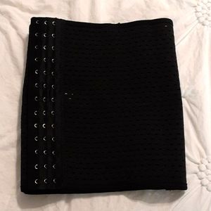 Tiny Waist Cincher Pincher